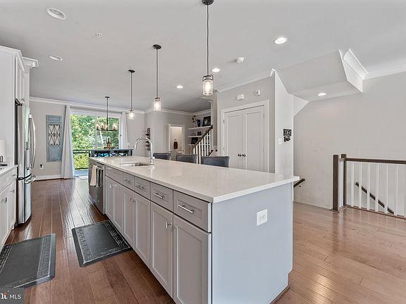 5th image of 4936 Trail Vista Ln