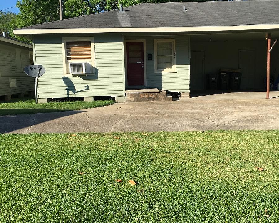 1st image of 207 Armand St