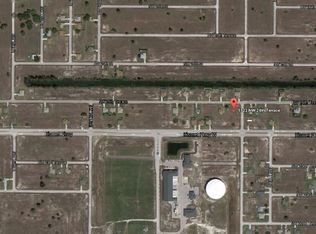 1122 NW 24th Ter, Cape Coral, FL 33993