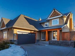 118 SW Tusslewood Hts NW, Calgary, AB T3L2M7