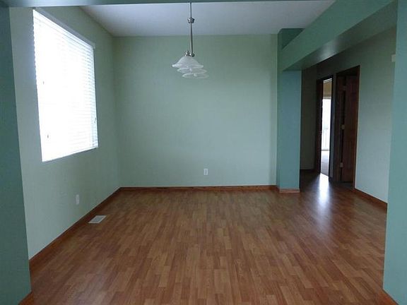 5th image of 3064 W 64th Pl