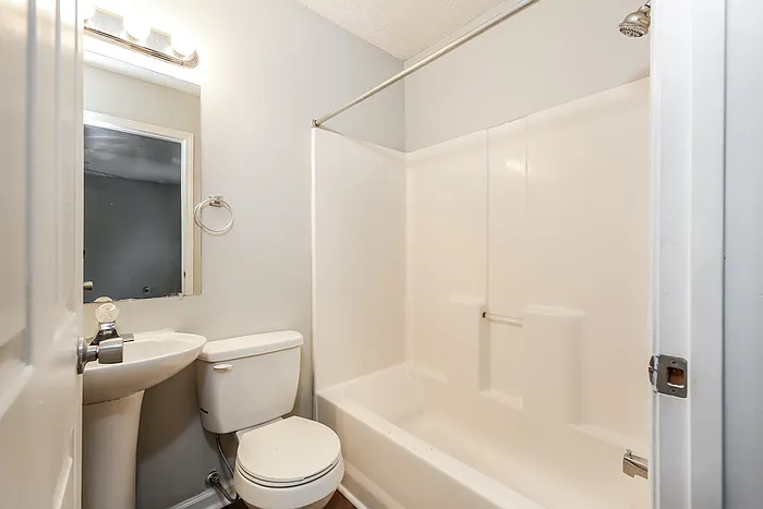 308 Boyd St — Photo 6