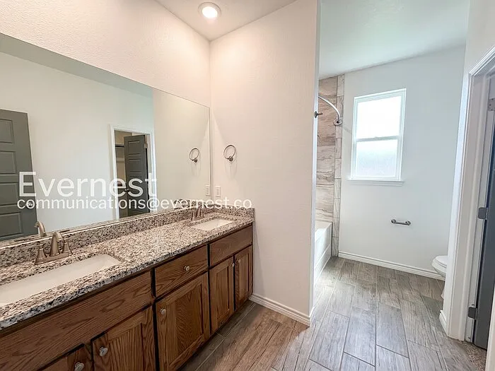 845 Freedom Cir — Photo 6