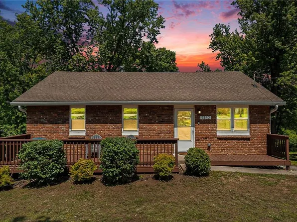 7152 NW Lingley Dr, Kansas City, MO 64152