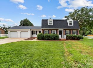 3100 Middlebrook Dr #9, Clemmons, NC 27012