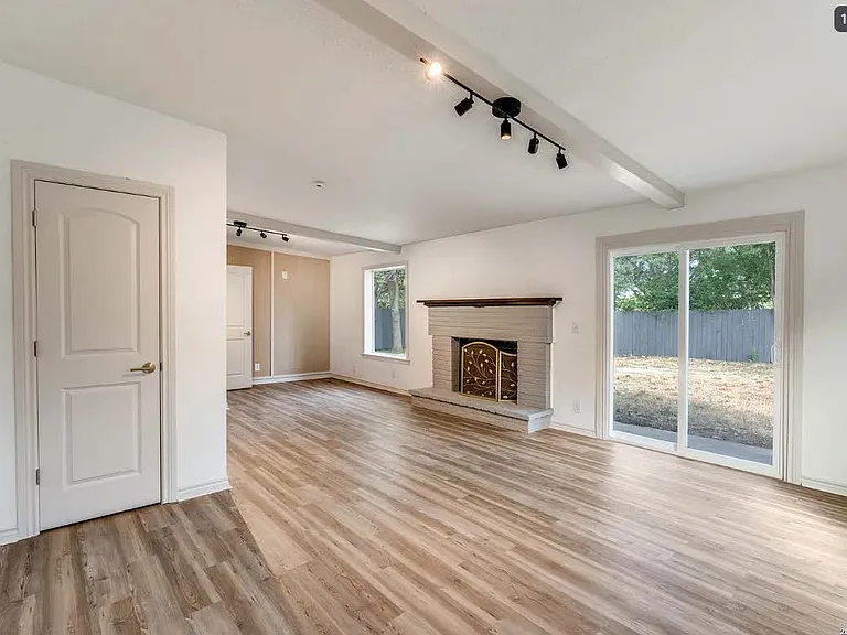 3611 Devon Ave — Photo 13