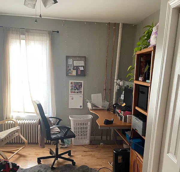 Bedroom 2/office