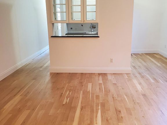 5th image of 5 W Main St #901