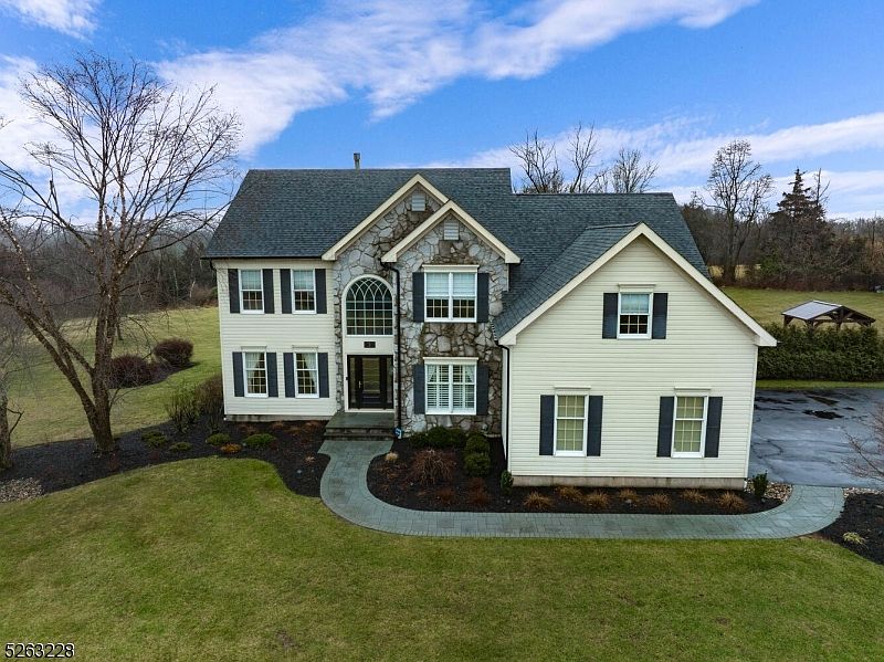 3 Messenger Ln, Ringoes, NJ 08551 Zillow