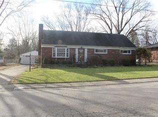 1111 Robin Rd, Springfield, OH 45503