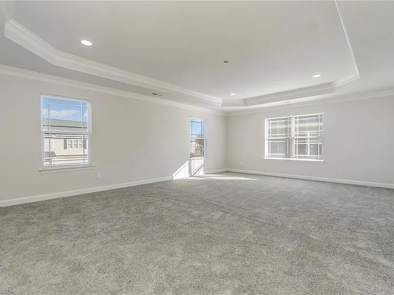Master Bedroom (Massive)