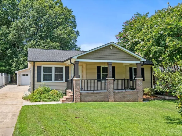 79 1st St NW, Concord, NC 28027