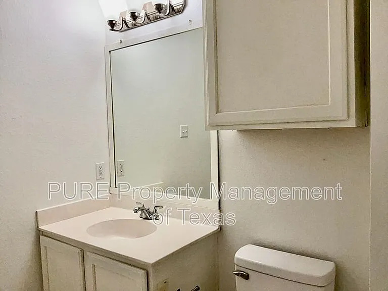 3232 Clinton Pl — Photo 15