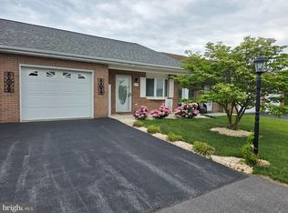 372 Winding Oak Dr, Hagerstown, MD 21740