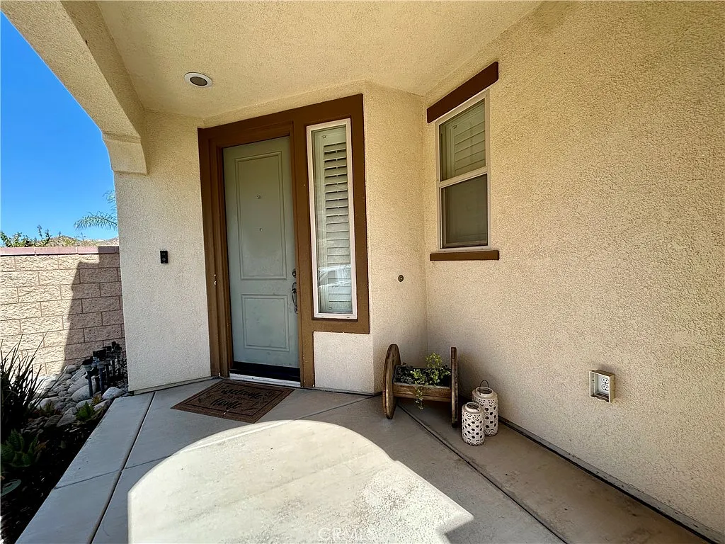 5 bed, 3.5 bath, 2795 sqft, $3,750 — Photo 4