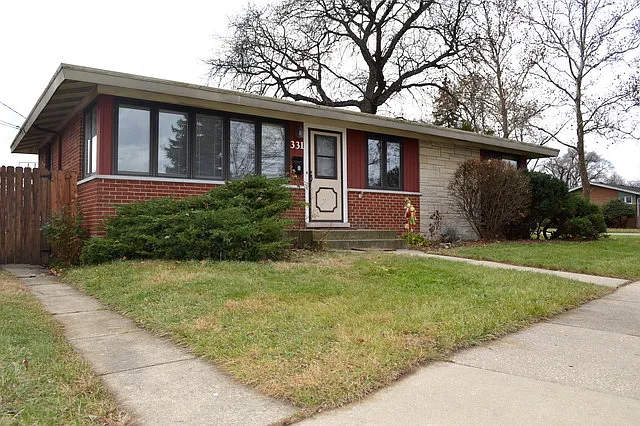 331 E Drake Ave photo 1