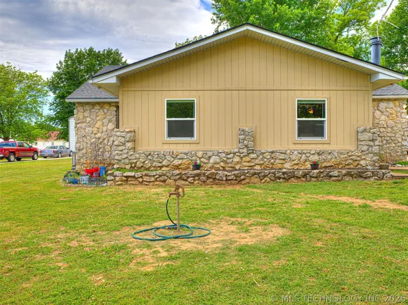 2308 S 63rd West Ave, Tulsa, OK 74107