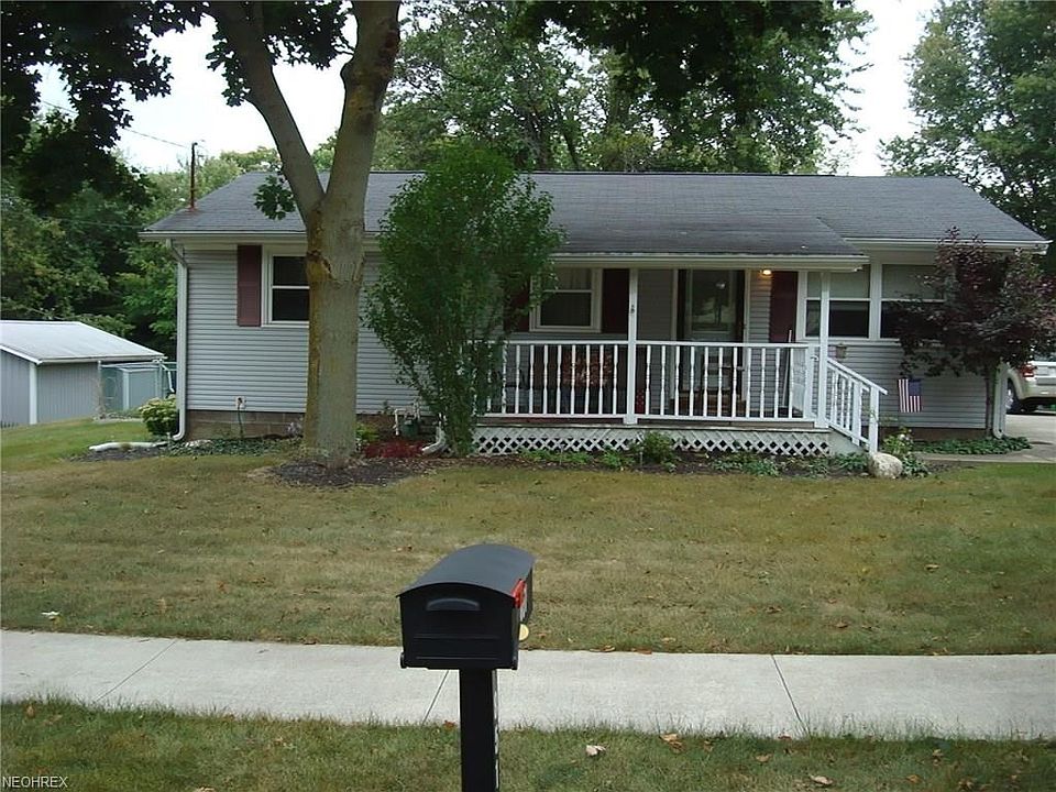 1st image of 851 Beaver St