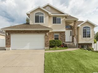 635 W Ariane Way, Centerville, UT 84014