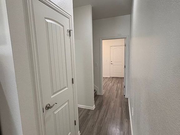 2nd image of 3013 Choctaw St #2809B