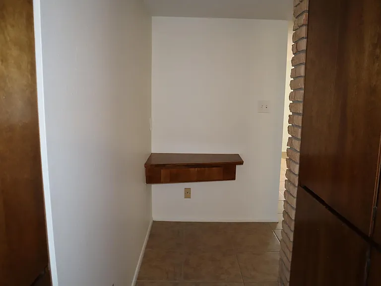 4240 W Hatcher Rd — Photo 19