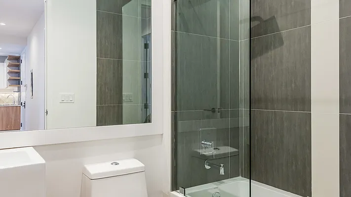 Rented by Nooklyn NYC LLC | media 12