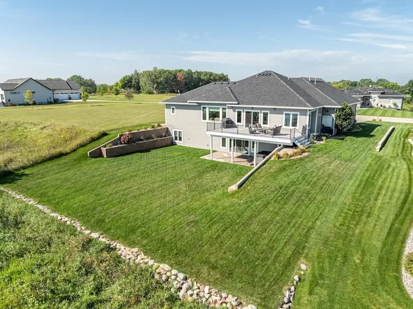 3204 Prairie Meadow Dr, Milford, IA 51351