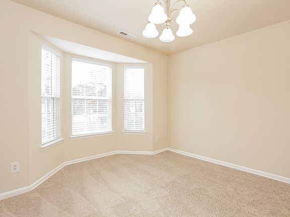 5th image of 4202 Chatterleigh Dr