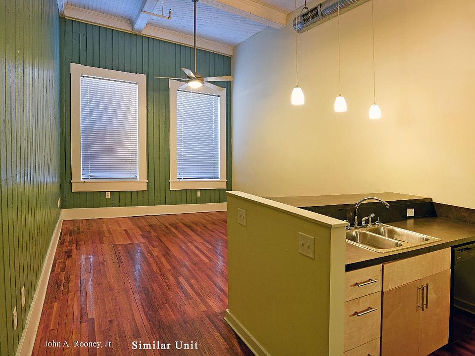 1st image of 133 N Sycamore St APT 12