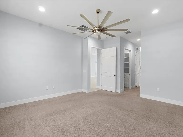 2320 Symphony Cir — Photo 31