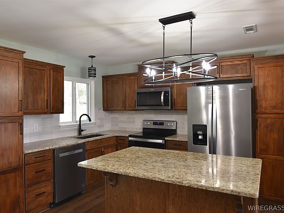 4th image of 120 Brookfield Rd