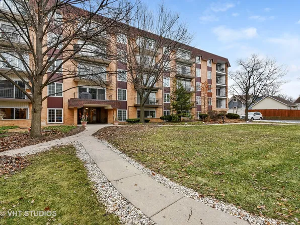 445 N Park Blvd APT 2G, Glen Ellyn, IL 60137