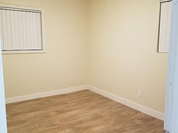 4th image of 3546 40th St