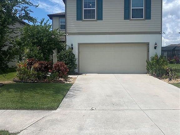 2nd image of 9126 Royal River Cir
