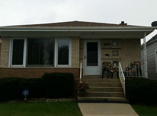 2611 W 98th St, Evergreen Park, IL