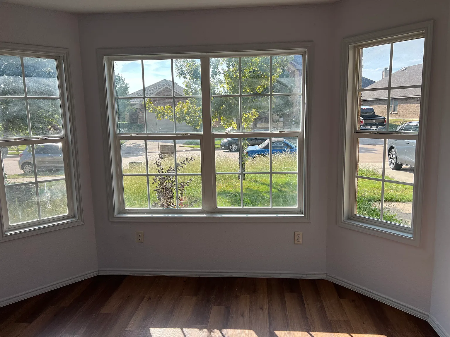 4 bed, 2138 sqft, $2,375 — Photo 3