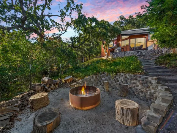 1745 Hecker Pass Rd, Gilroy, CA 95020