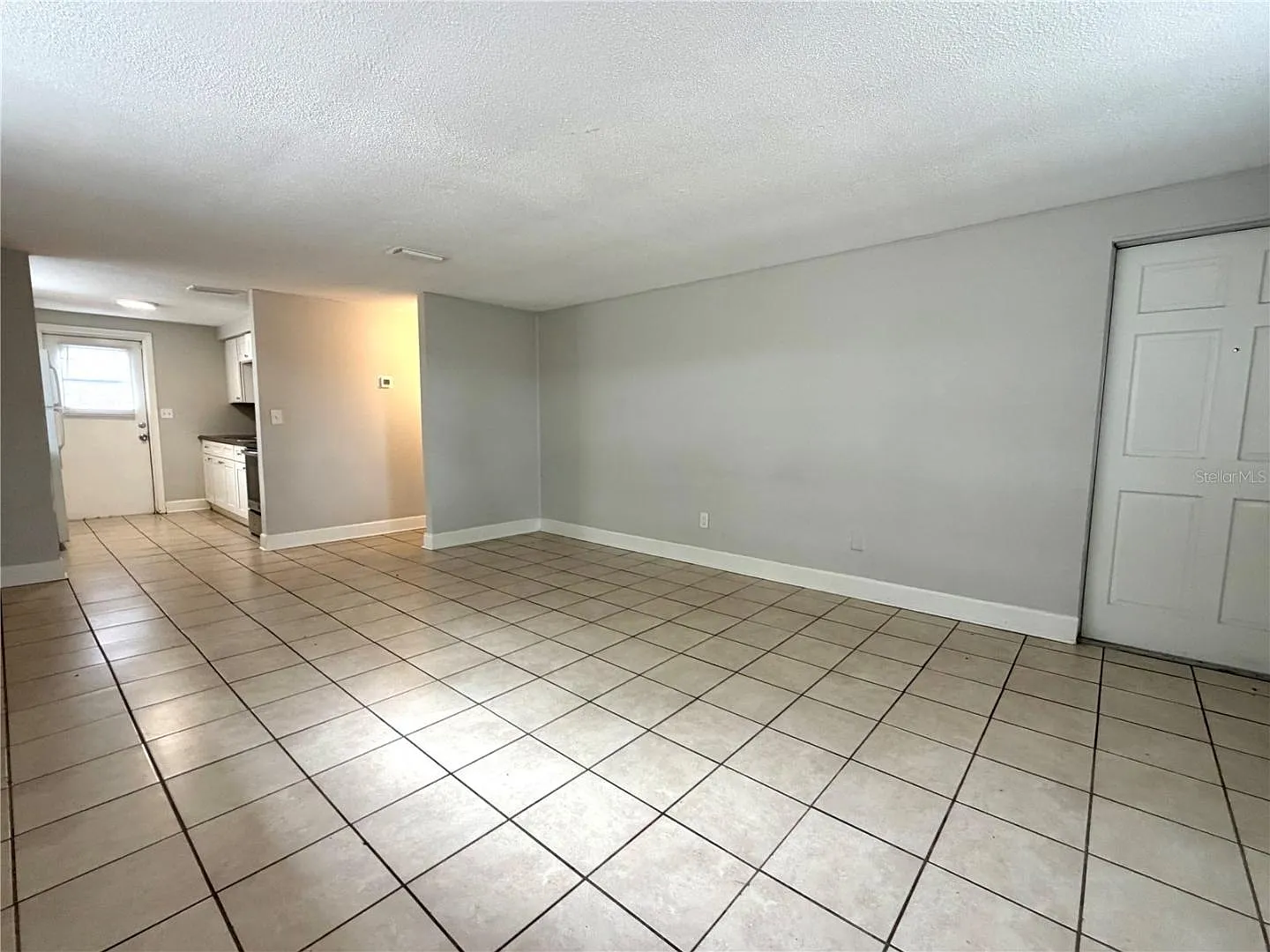 5303 Oakwood Ct — Photo 2