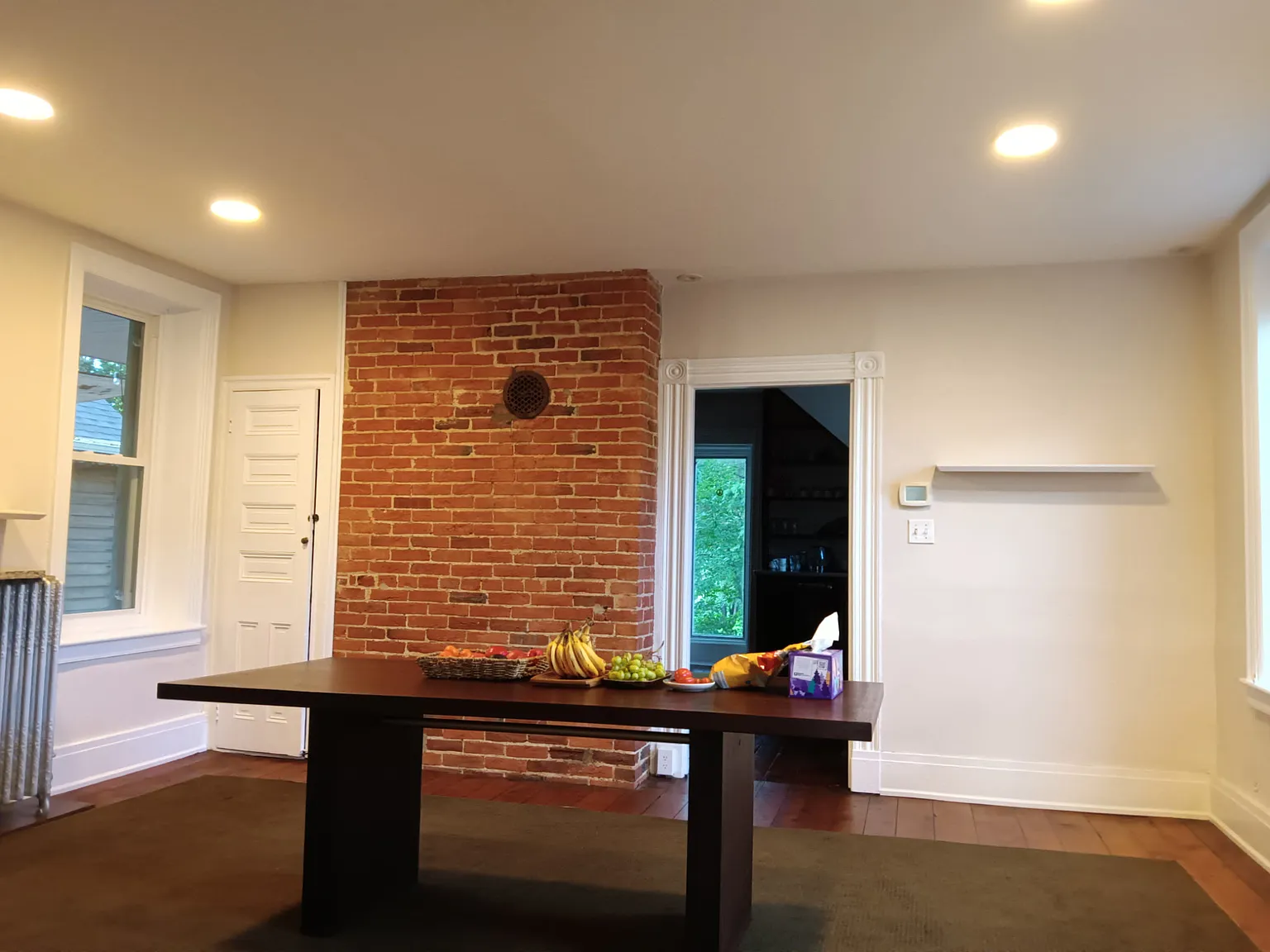 3 bed, 2700 sqft, $1,100 — Photo 4