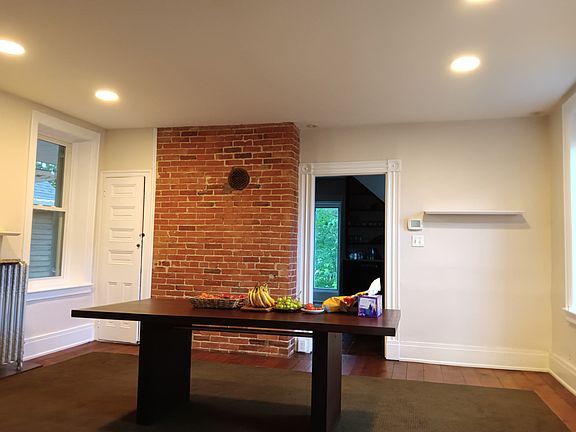 4th image of 535 N Spring St