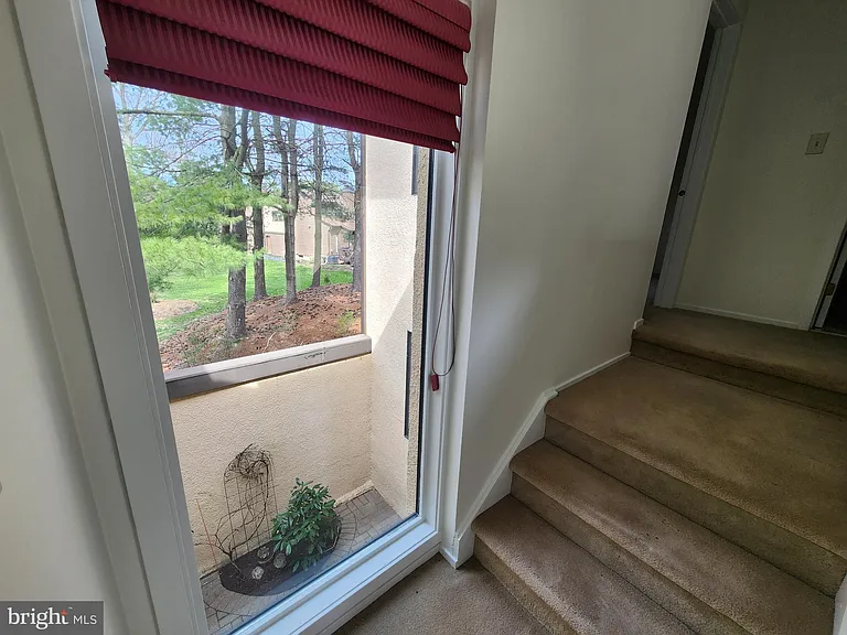 254 Sayre Dr — Photo 13