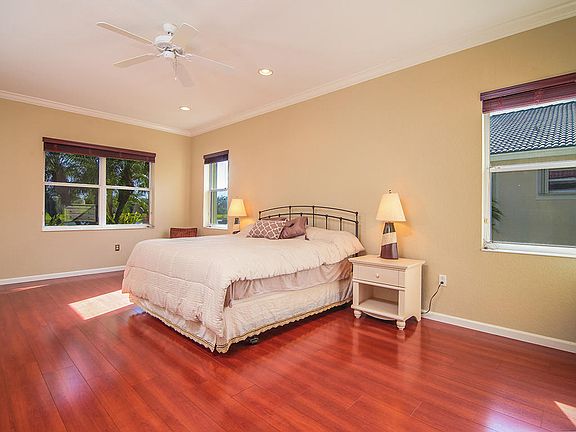 2nd image of 2329 SW Golden Bear Way