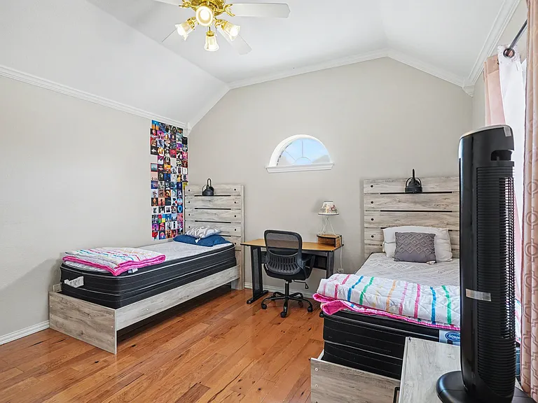 8660 Lariat Cir — Photo 36