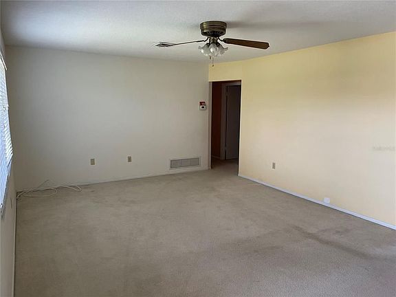 4th image of 2463 Breakwater Cir Unit 10