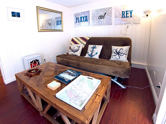 Living room, previous flooring.