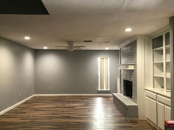 Living room / Formal dining