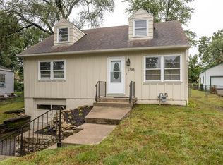 1305 Lawton Ln, Kansas City, KS 66103