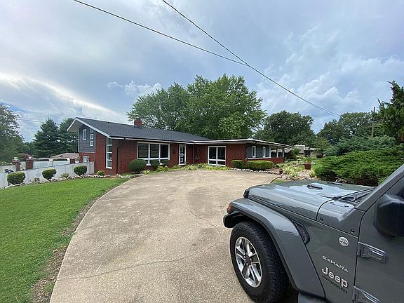 2nd image of 234 Twin Hills Dr