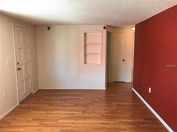 4th image of 12203 Silk Oak Ln