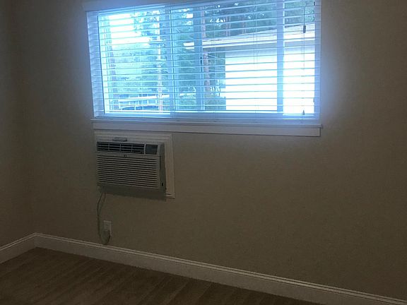 5th image of 1011 Leigh Ave APT 11